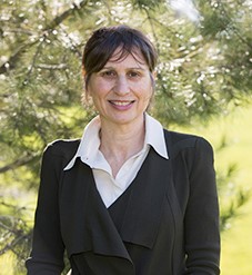Image of Professor Susan Davis 